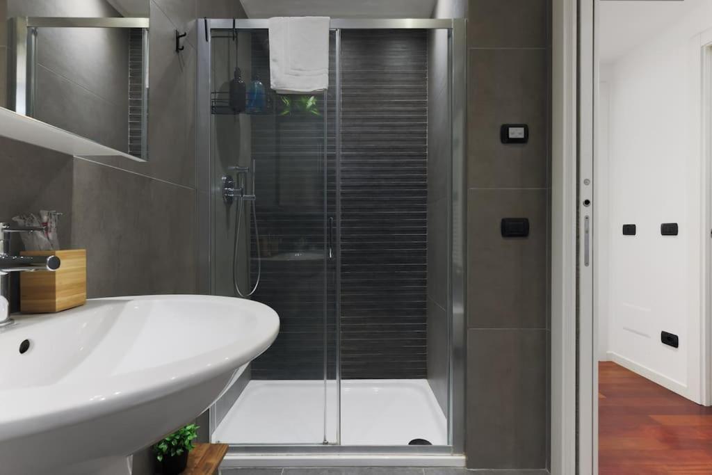 Comfort Suite Milano Centrale With Fast Wifi And Free Netflix Εξωτερικό φωτογραφία